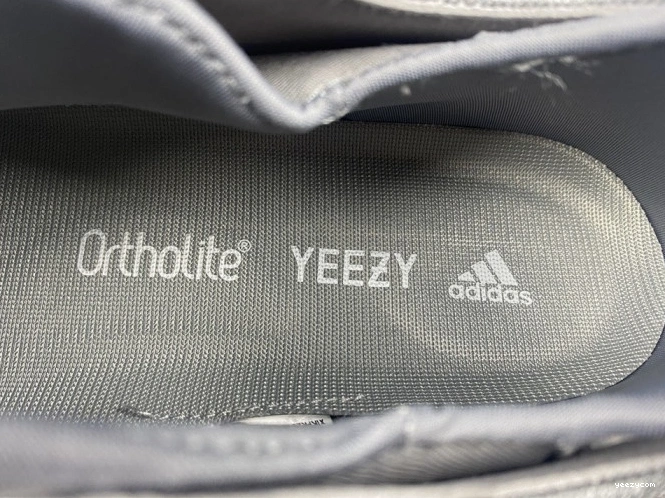 ADIDAS 400 H68033 YEEZY 1122